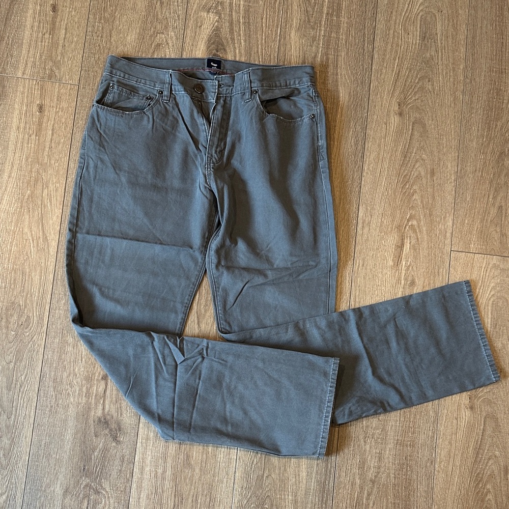 GAP Men's Charcoal Straight Jeans